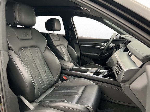 Audi e-tron 30 of 30