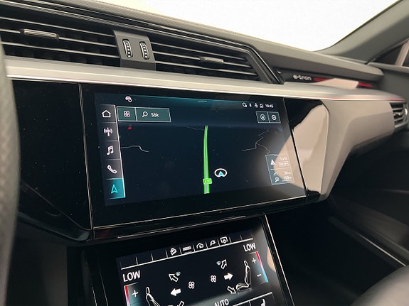 Audi e-tron 23 of 30
