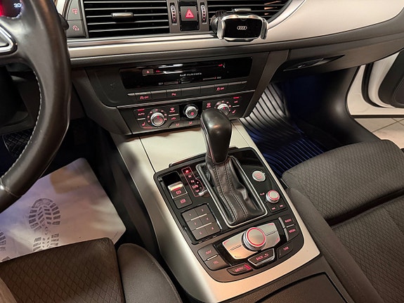 Audi A6 12 of 30