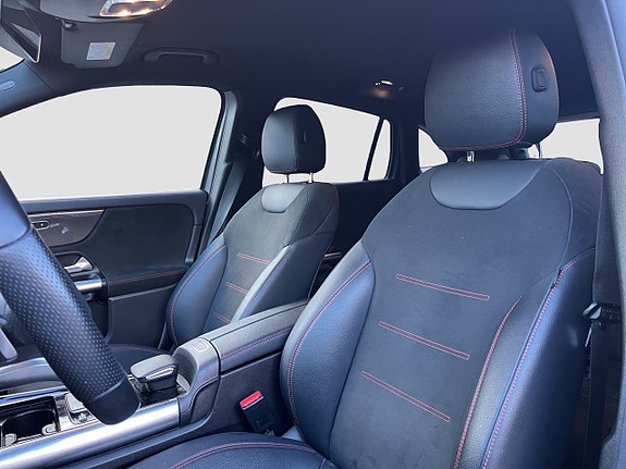 Mercedes-Benz GLA 180 10 of 17