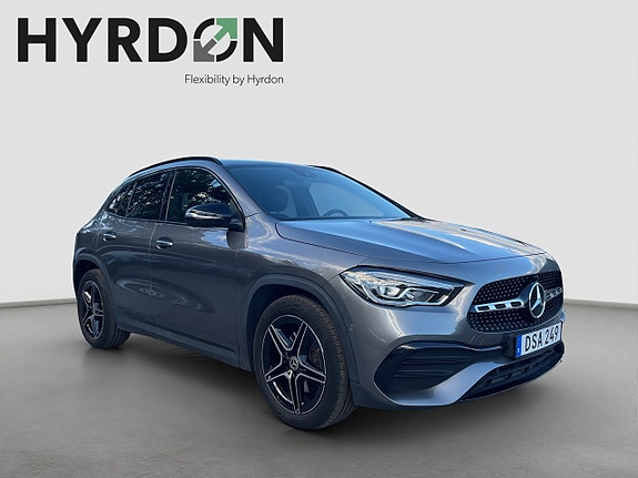 Mercedes-Benz GLA 180 3 of 17
