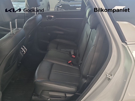 Kia Sorento 9 of 14