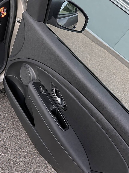 Renault Megane 11 of 12