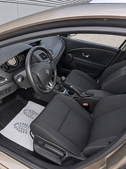 Renault Megane 5 of 12