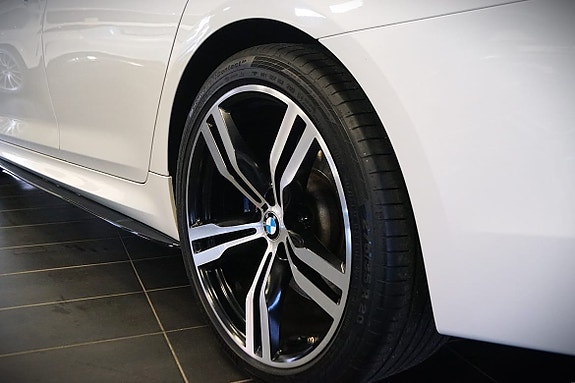 BMW 530e 9 of 25