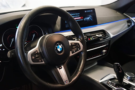 BMW 530e 13 of 25