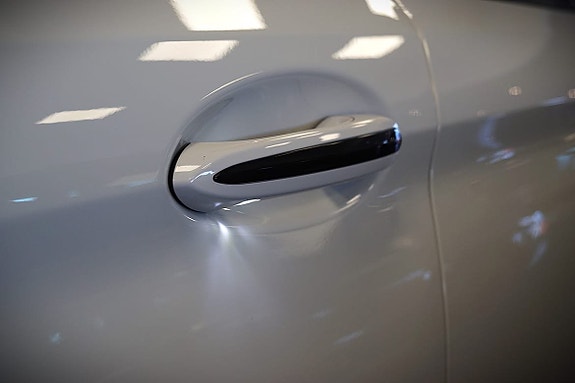 BMW 530e 12 of 25