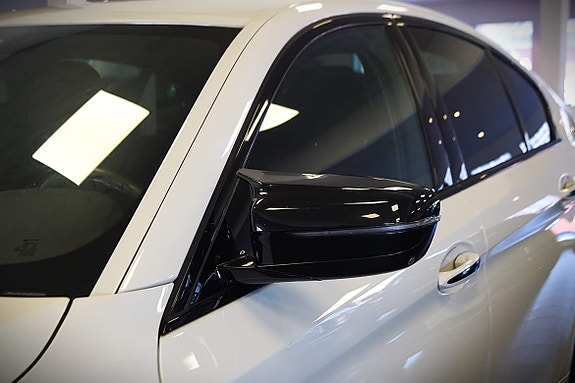 BMW 530e 11 of 25