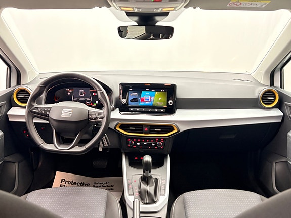 Seat Arona 9 of 19
