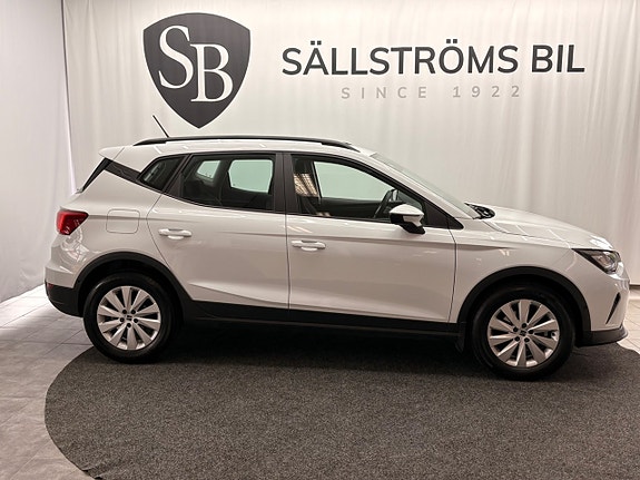 Seat Arona 2 of 19
