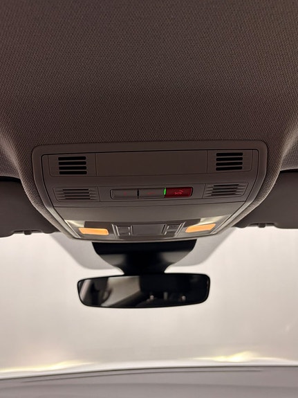 Seat Arona 10 of 19