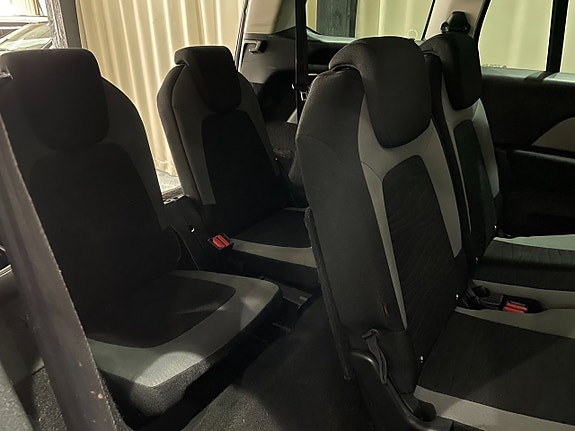 Citroen Grand C4 Picasso 10 of 22