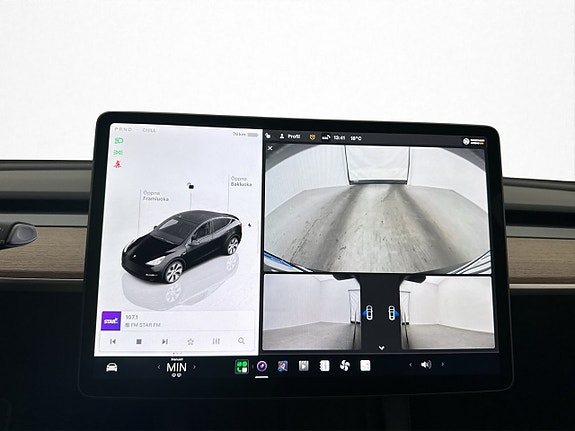 Tesla Model Y 18 of 30