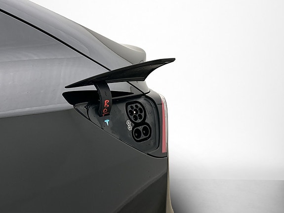 Tesla Model Y 30 of 30