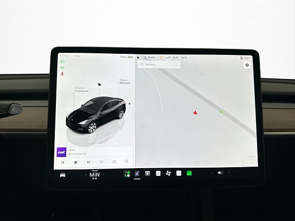 Tesla Model Y 19 of 30