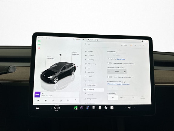 Tesla Model Y 25 of 30