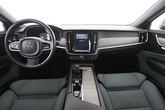 Volvo V60 Cross Country 11 of 30