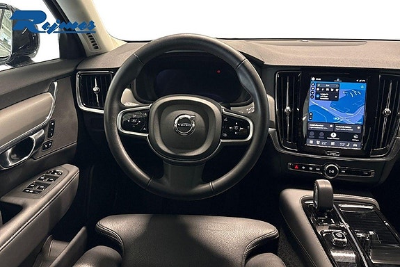 Volvo V90 10 of 30