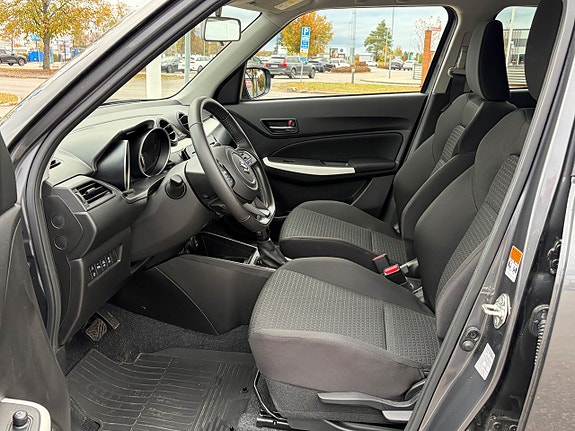 Suzuki Swift 5 of 8