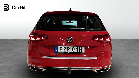 Volkswagen Passat 5 of 24