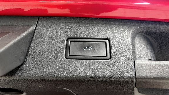 Volkswagen Passat 14 of 24