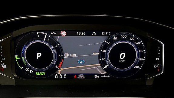 Volkswagen Passat 17 of 24