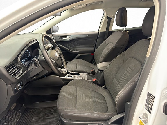 Ford Focus 9 of 22