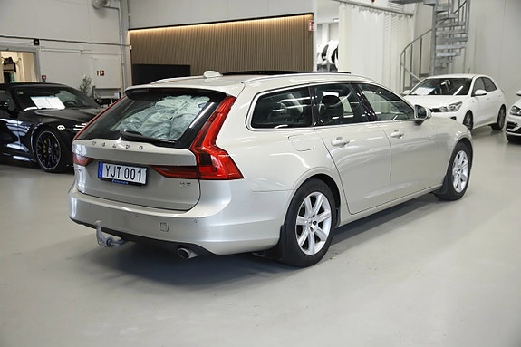 Volvo V90 4 of 17