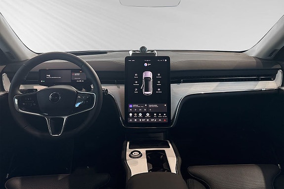 Volvo EX90 8 of 10