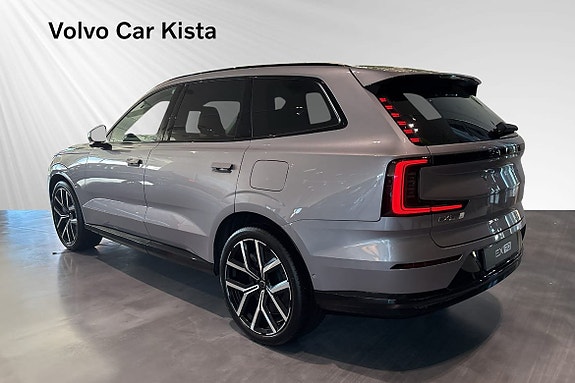 Volvo EX90 3 of 10
