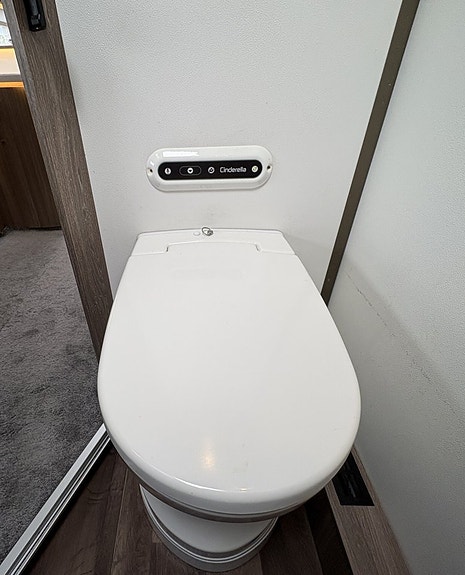 KABE Imperial KABE TM I 810 LXL (cinderella, litiumbatteri,ac,hydralben)) 17 of 19