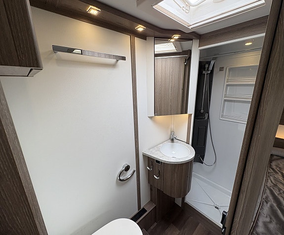 KABE Imperial KABE TM I 810 LXL (cinderella, litiumbatteri,ac,hydralben)) 15 of 19