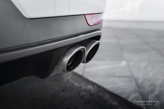 Porsche Macan S 21 of 23