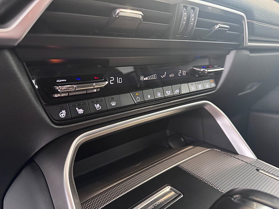 Mazda CX-60 14 of 21