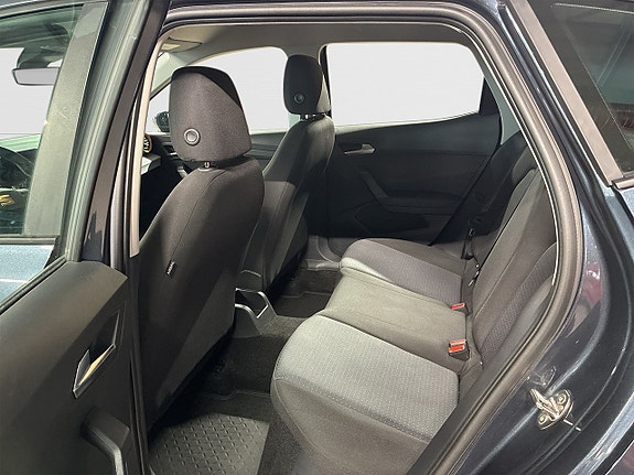 Seat Arona 10 of 23