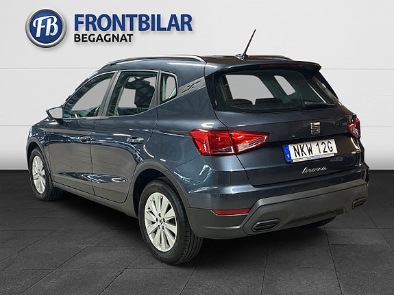 Seat Arona 8 of 23