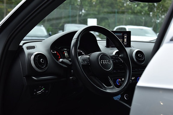Audi A3 9 of 21