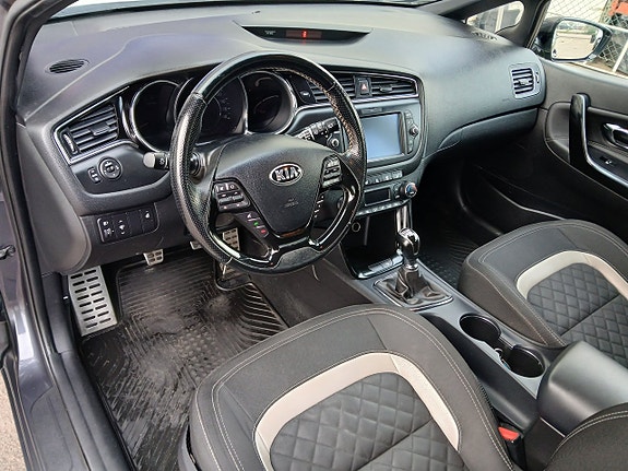 Kia Ceed 11 of 26