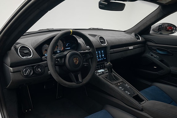 Porsche 718 Cayman GT4 RS 10 of 30