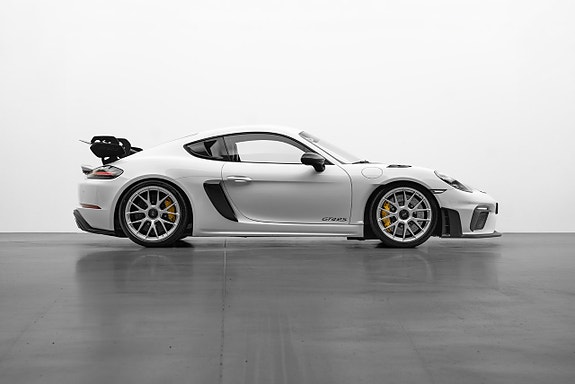 Porsche 718 Cayman GT4 RS 5 of 30