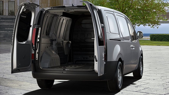 Hyundai Staria 5 of 9
