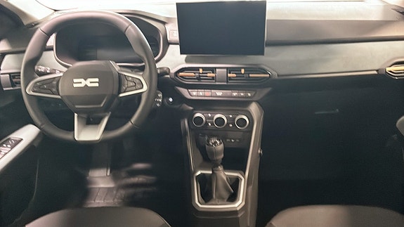 Dacia Sandero 4 of 9