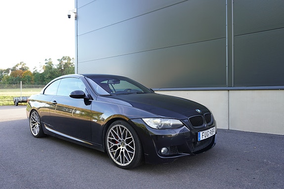 BMW 335i 4 of 12