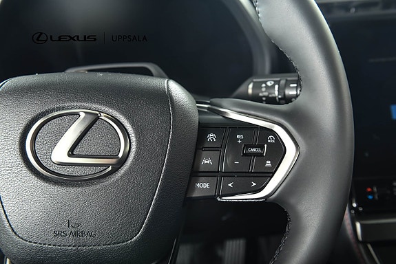 Lexus LBX 11 of 20