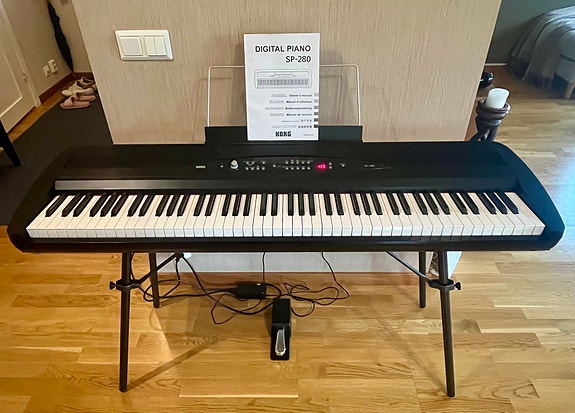 Korg SP-280 digitalpiano svart