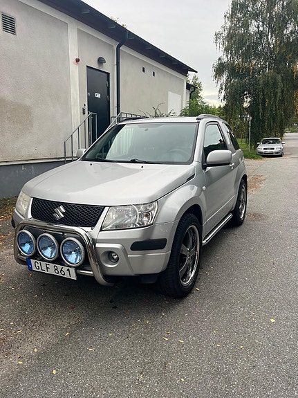 Suzuki Grand Vitara 13 of 15