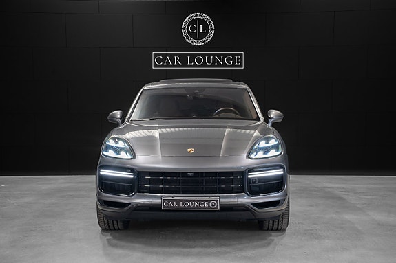 Porsche Cayenne Turbo 12 of 30