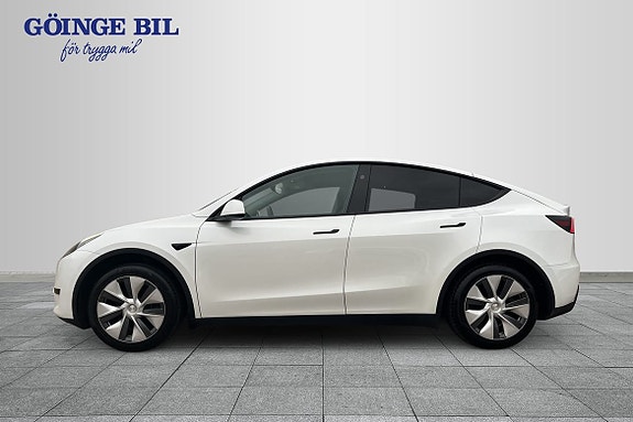 Tesla Model Y 5 of 15