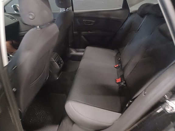 Seat Leon 9 of 17
