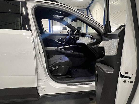 Peugeot 5008 15 of 26